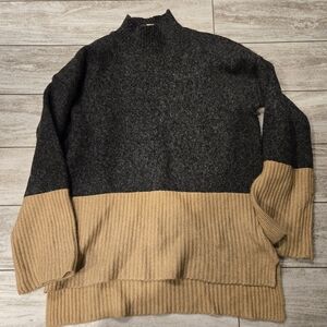 MICHAEL Michael Kors Black and Tan Crewneck Sweater